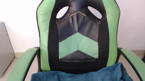 Trixie 3 online show from April 2026 02:00:02 PM