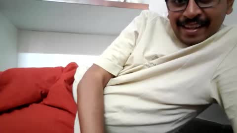 sexyguy online show from November 2025 08:05:02 AM