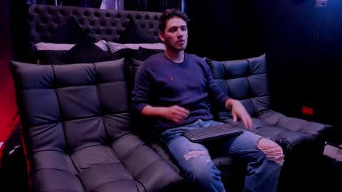 Jhonny Dick  his neighbors. online show from January 2026 07:17:01 PM