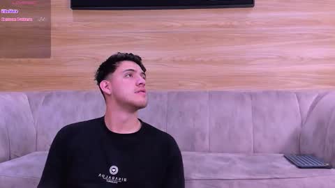 Snapshot of web_gammer_ chatting on March 2026 12:29:02 AM Jhonny Dick his neighbors. online show from March 2026 12:29:02 AM