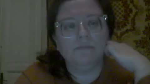 Marina online show from October 2025 09:04:02 PM