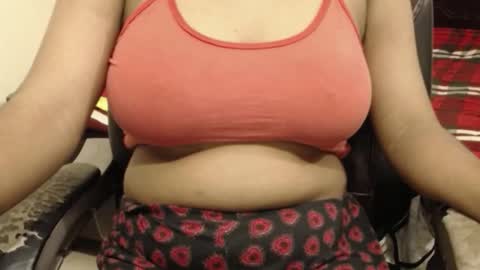 mina online show from September 2025 08:33:02 PM