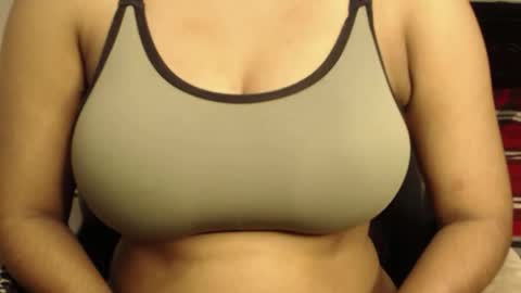 mina online show from October 2025 12:07:02 AM