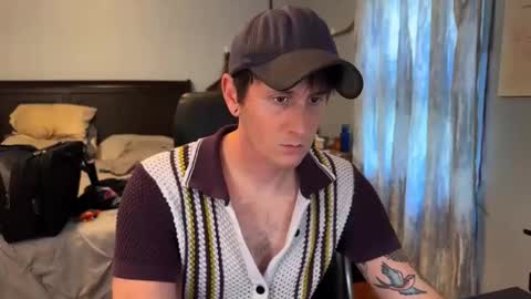 Snapshot of webslingxxxx chatting on May 2026 08:03:02 PM webslingxxxx online show from May 2026 08:03:02 PM