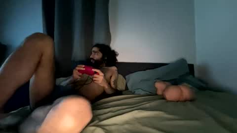 ShootingWebs online show from May 2026 04:07:02 AM