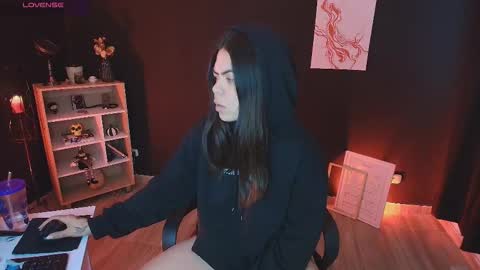 Snapshot of wednesdayfriday chatting on November 2025 06:43:01 PM Wednesday Please help me to reach 111 thumbs up online show from November 2025 06:43:01 PM