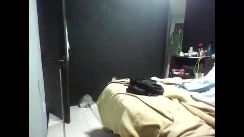 wellcrz online show from October 2025 03:03:02 AM