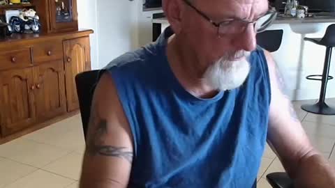 Snapshot of wellhelloo chatting on February 2026 06:26:01 AM Wellhelloo online show from February 2026 06:26:01 AM