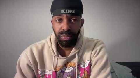 Snapshot of wellpackaged_ chatting on April 2026 01:41:02 AM Langston online show from April 2026 01:41:02 AM