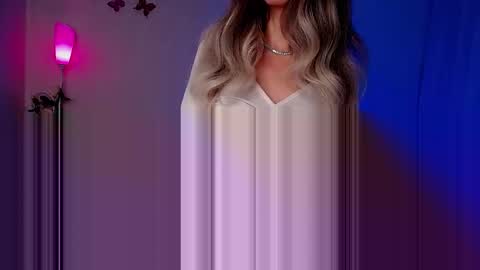 Wendi Foster online show from November 2025 10:18:02 PM