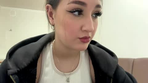 Anna online show from April 2026 04:15:02 PM