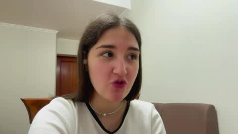 Snapshot of wendolynmusil chatting on June 2026 04:09:01 PM Anna online show from June 2026 04:09:01 PM