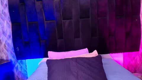 WEN SHENG online show from September 2025 07:19:02 PM