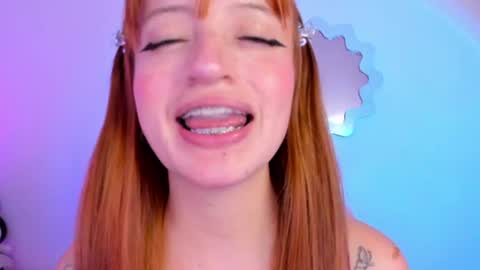 Snapshot of wenstacie_ chatting on June 2026 02:05:02 AM Wenstacie INDEPENDENT MODEL online show from June 2026 02:05:02 AM