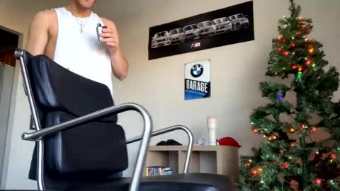 Topjitt online show from December 2024 08:29:01 PM