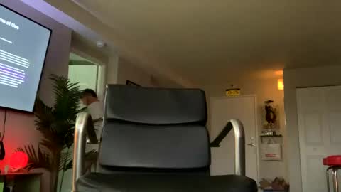 Topjitt online show from February 2025 01:31:02 AM