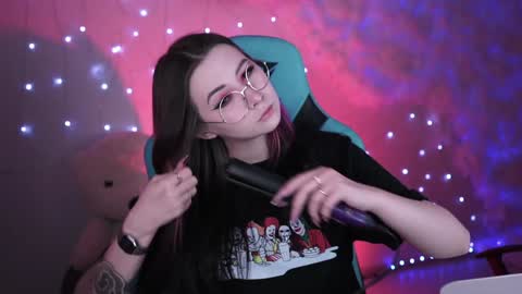 Snapshot of wesleegray chatting on December 2024 02:41:02 AM little girl who is always rightLisa online show from December 2024 02:41:02 AM