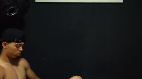 Snapshot of wesley_77 chatting on April 2026 01:11:01 PM wesley_77 online show from April 2026 01:11:01 PM