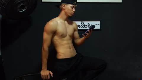 Snapshot of wesley_77 chatting on May 2026 04:32:02 AM wesley_77 online show from May 2026 04:32:02 AM