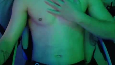 Snapshot of wet4200 chatting on April 2026 06:17:02 AM Wet online show from April 2026 06:17:02 AM