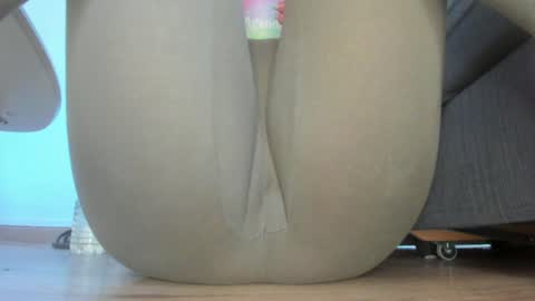 Snapshot of wet_pants2022 chatting on July 2026 08:20:01 AM wet_pants2022 online show from July 2026 08:20:01 AM