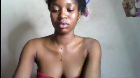 Snapshot of wet_pussy200 chatting on November 2025 10:21:02 PM Bella online show from November 2025 10:21:02 PM