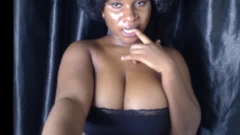 Sonia online show from November 2025 01:52:02 AM