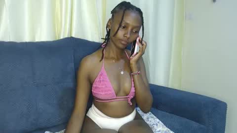 Snapshot of wetfreakym chatting on April 2026 06:23:01 PM Bella online show from April 2026 06:23:01 PM