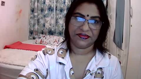 Snapshot of wetindian1971 chatting on July 2026 03:33:02 AM kavita online show from July 2026 03:33:02 AM