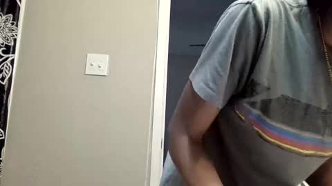 Kylie online show from November 2025 04:27:02 PM