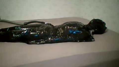 Snapshot of wetnbound chatting on December 2025 09:10:02 PM wetnbound online show from December 2025 09:10:02 PM