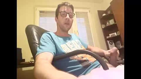 stoffy online show from September 2025 04:15:01 AM