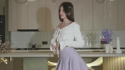 Naomi online show from November 2025 02:11:01 AM