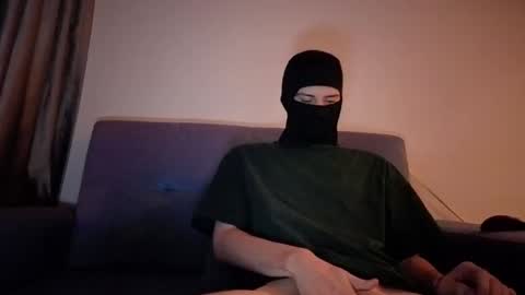 whispero_o online show from October 2025 08:57:02 AM