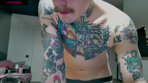 Max online show from December 2025 03:57:01 AM