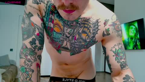 Snapshot of white_king999 chatting on April 2026 12:58:02 PM Max online show from April 2026 12:58:02 PM