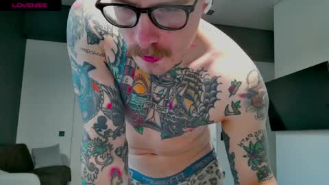 Snapshot of white_king999 chatting on May 2026 02:42:01 AM Max online show from May 2026 02:42:01 AM