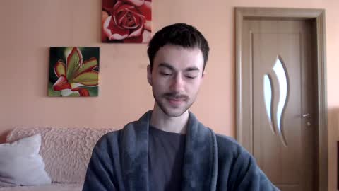 Snapshot of white_sport chatting on April 2026 11:19:01 AM Tom online show from April 2026 11:19:01 AM