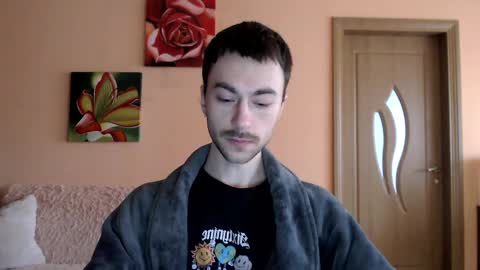 Snapshot of white_sport chatting on April 2026 09:09:01 AM Tom online show from April 2026 09:09:01 AM