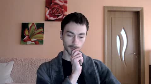 Snapshot of white_sport chatting on April 2026 12:42:01 PM Tom online show from April 2026 12:42:01 PM