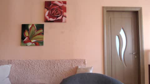 Snapshot of white_sport chatting on April 2026 02:07:02 PM Tom online show from April 2026 02:07:02 PM