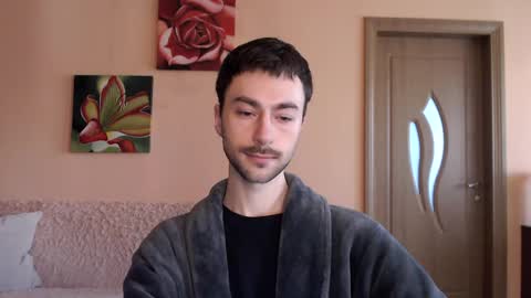 Snapshot of white_sport chatting on April 2026 01:41:02 PM Tom online show from April 2026 01:41:02 PM