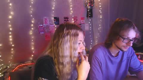 Snapshot of white_truffle chatting on April 2026 03:07:02 PM Melania and Mikey online show from April 2026 03:07:02 PM