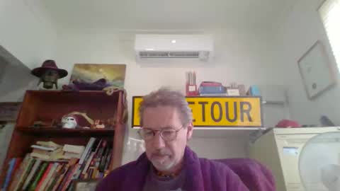 whiteboomer online show from April 2026 11:02:01 PM