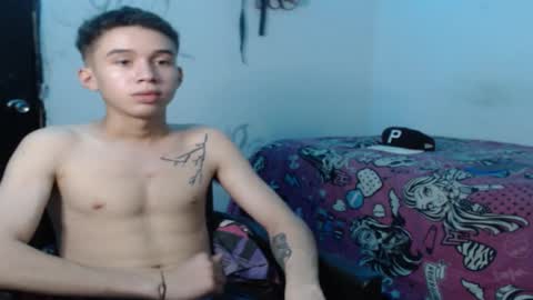 whiteboy69902 online show from October 2025 05:44:02 PM