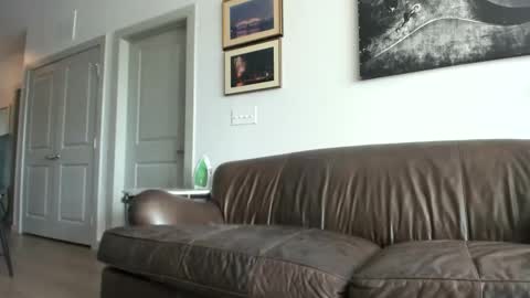 just  str8 stud nut  1000 online show from September 2025 03:48:01 PM