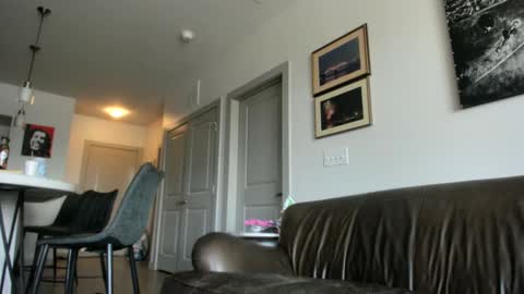 just  str8 stud nut  1000 online show from October 2025 06:49:02 PM