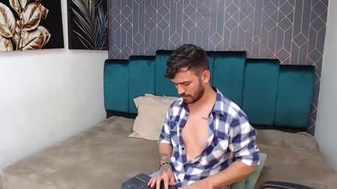 Dylan white online show from February 2025 05:54:02 PM