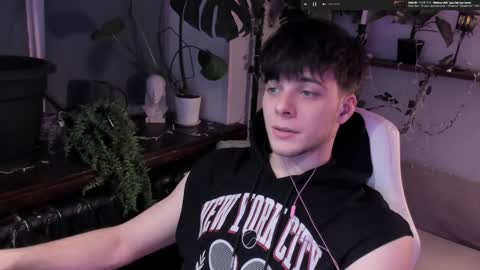 Snapshot of whiteegrimm chatting on December 2024 05:23:02 PM Gus online show from December 2024 05:23:02 PM