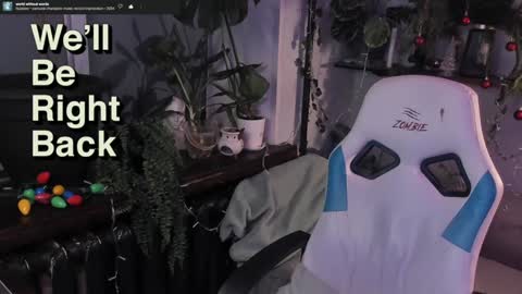 Snapshot of whiteegrimm chatting on December 2024 06:22:02 PM Gus online show from December 2024 06:22:02 PM